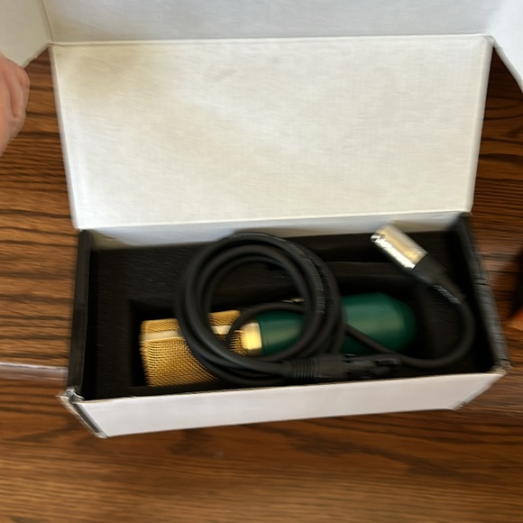 Large Capsule Micro phone - Picture 4 of 5